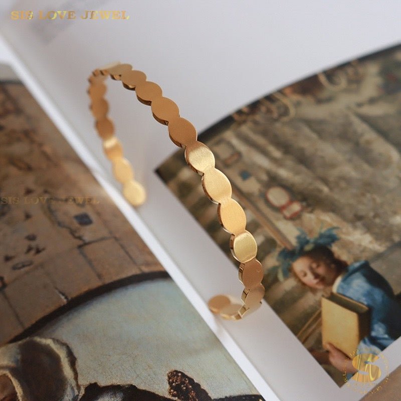 Adjustable Minimalist Bangle H009