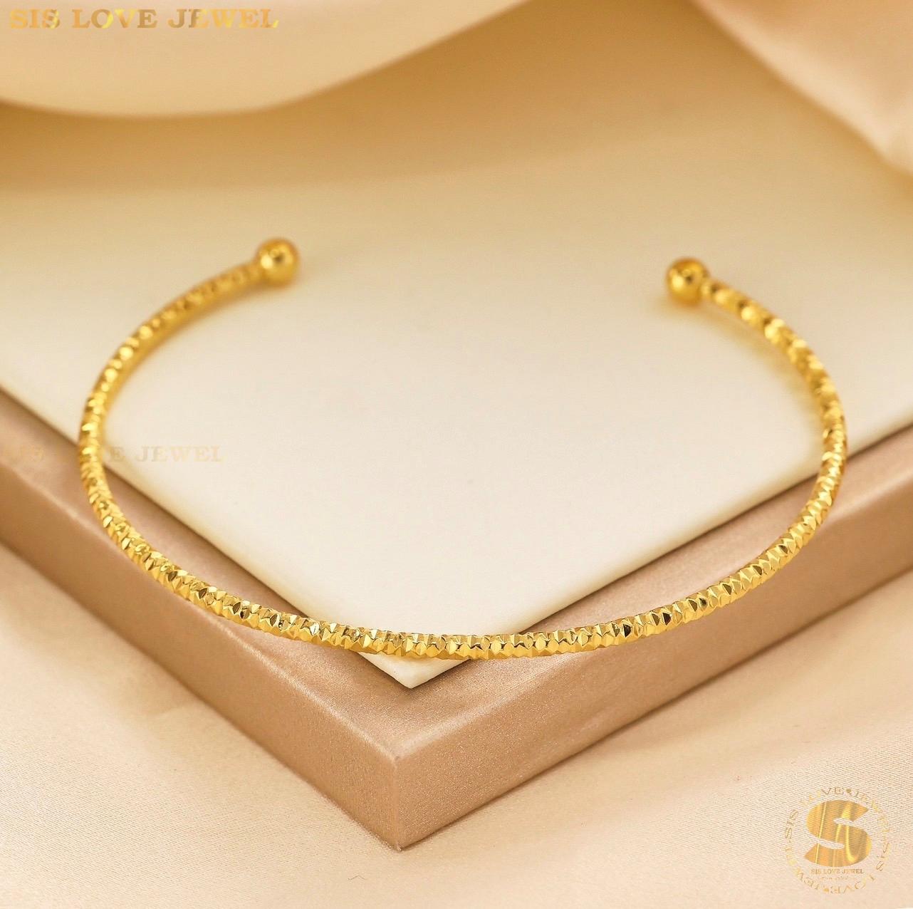 Delicate Touch Gold Bangle H107