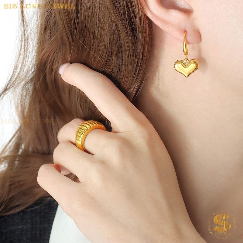 Elegant Heart Dangle Earrings S017