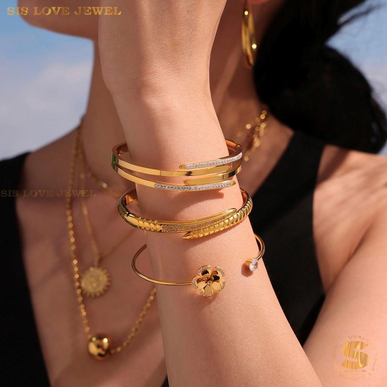 Flower CZ Adjustable Bracelet H173