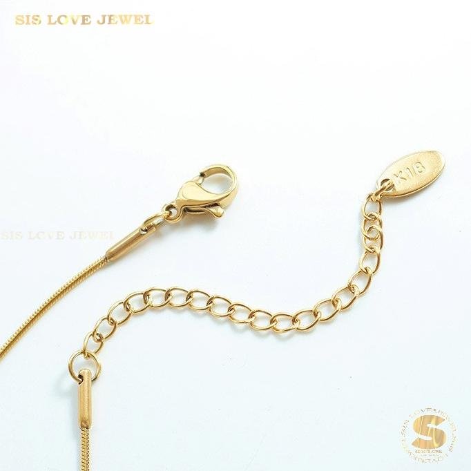 Geometric Cube Pendant Necklace N058