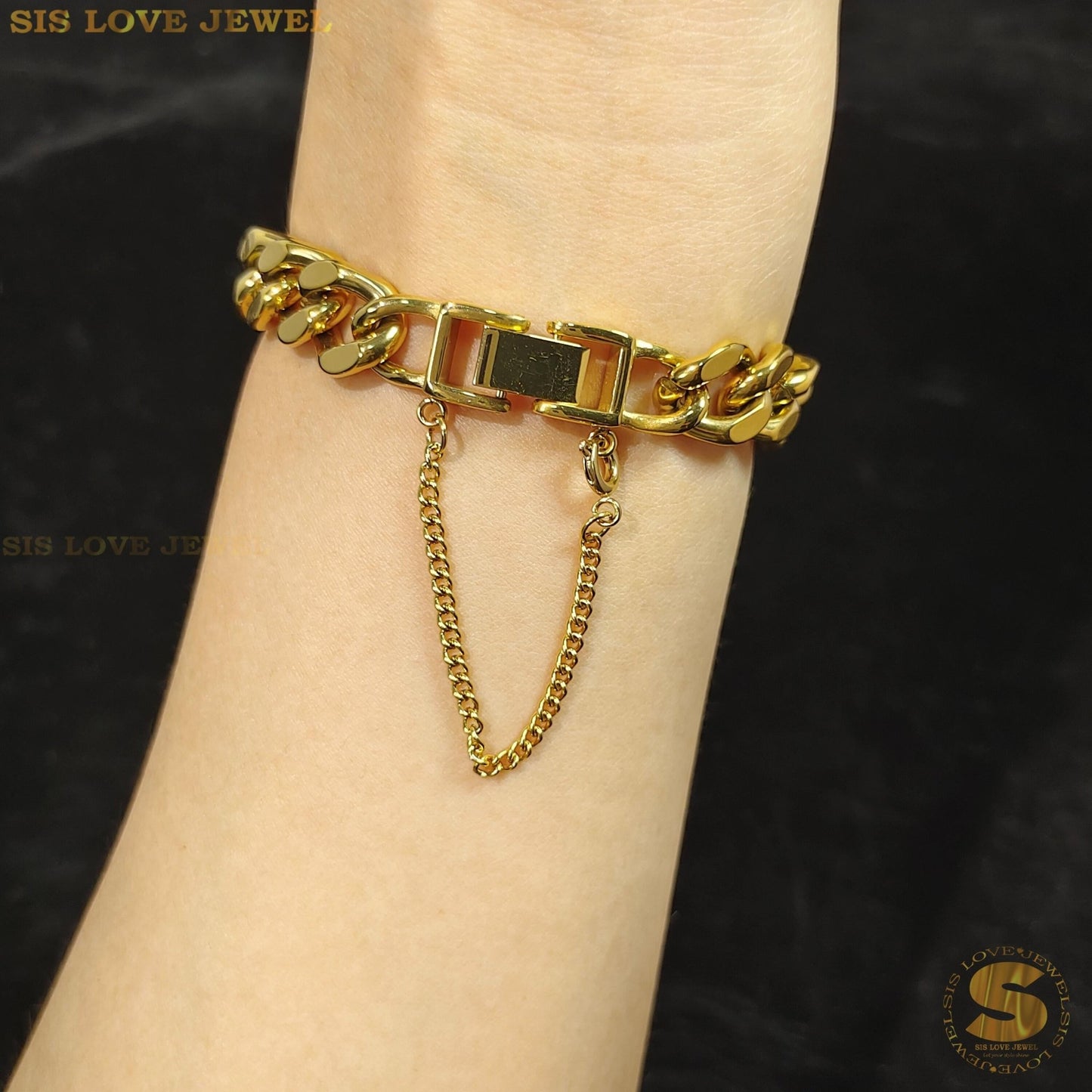 Gold Cuban Link Bracelet B121