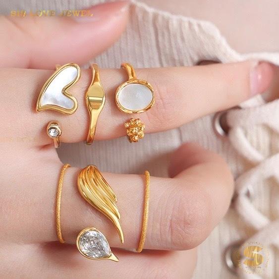 Elegant Swan Zircon Open Ring R143