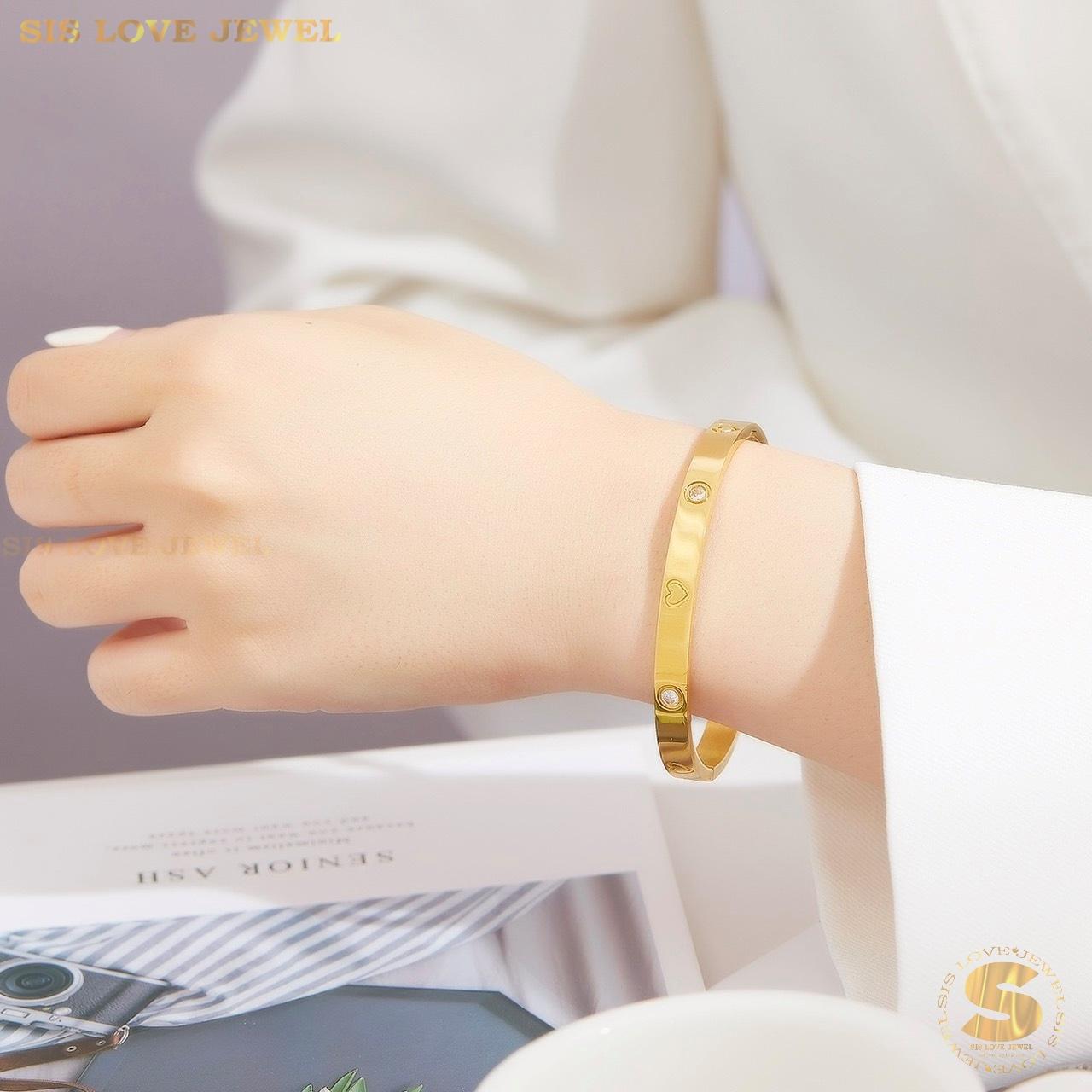 Love Zirconia Oval Bangle H030 Gold