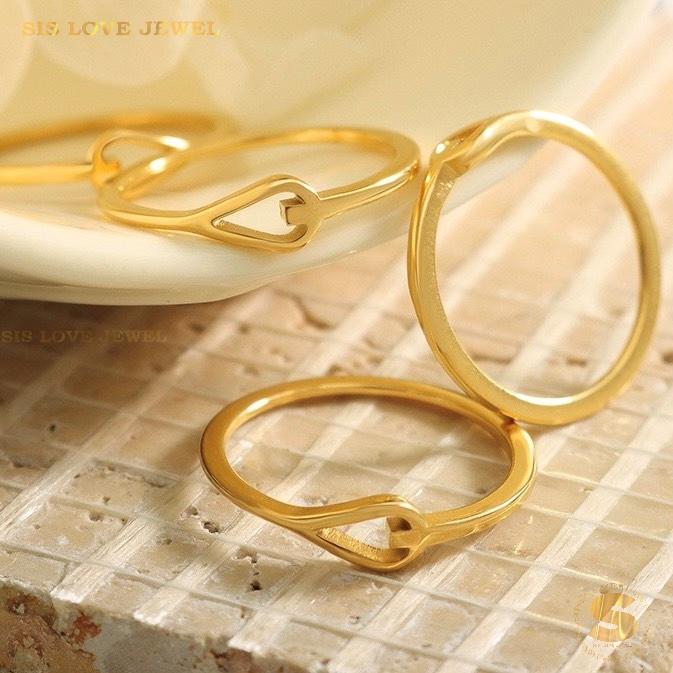 Minimalist Hidden Heart Ring R135