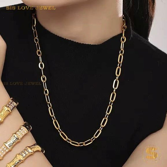 Sleek 18K Gold Layered Chain Necklace N144
