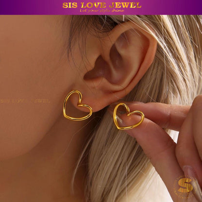 Elegant Heart Stud Earrings S042
