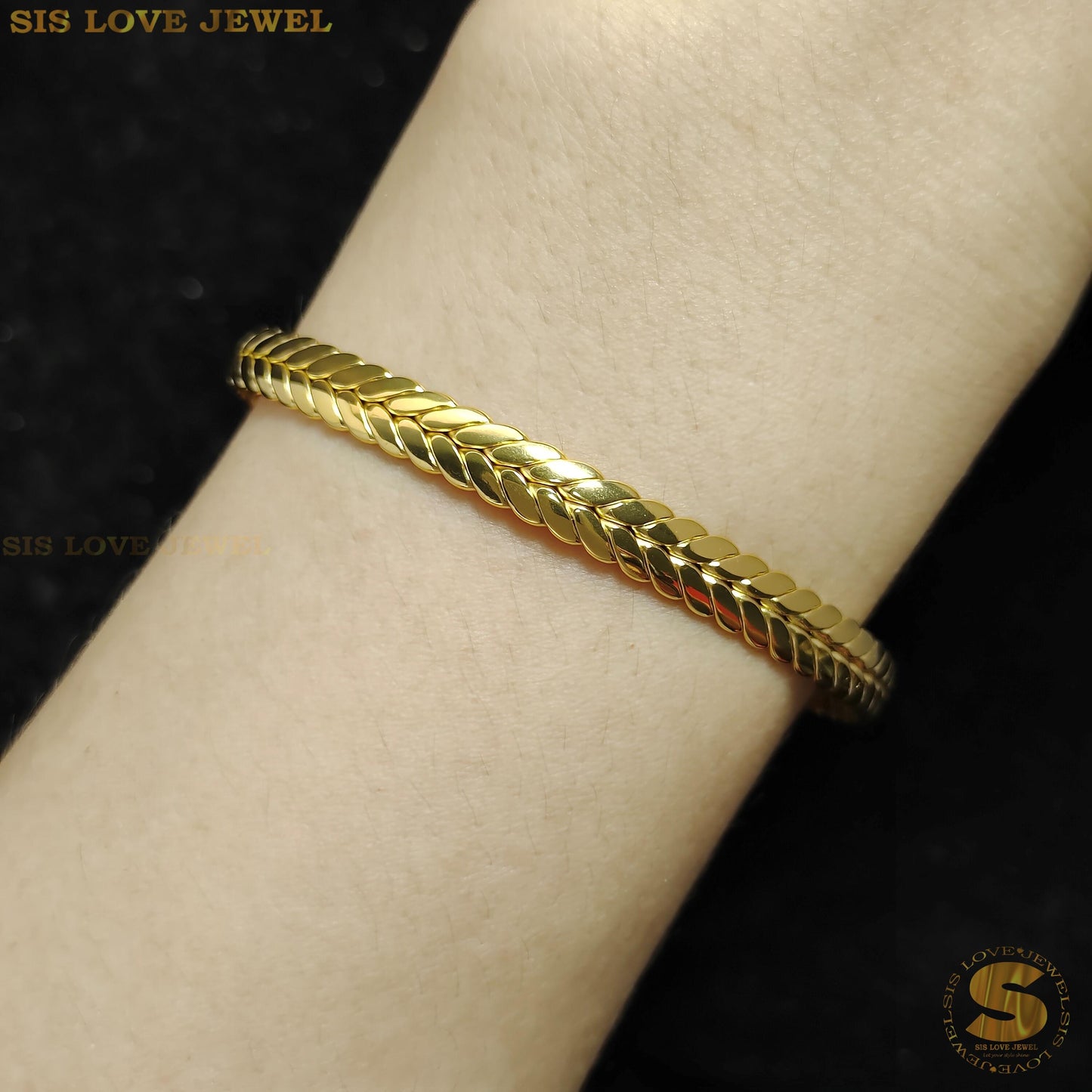 Fur Adjustable Bangle H055