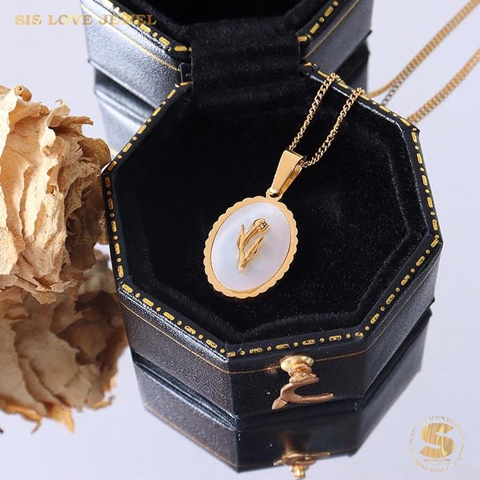 Tulip Shell Pendant Necklace N059