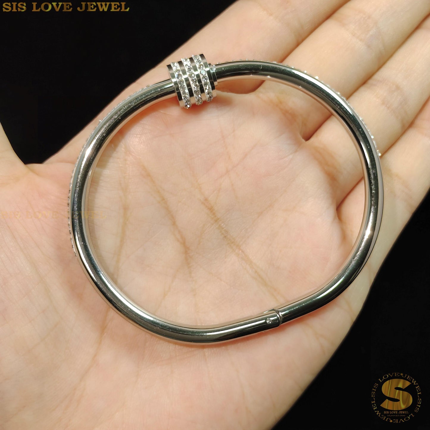 Silver Color Shiny Oval Bangle H090