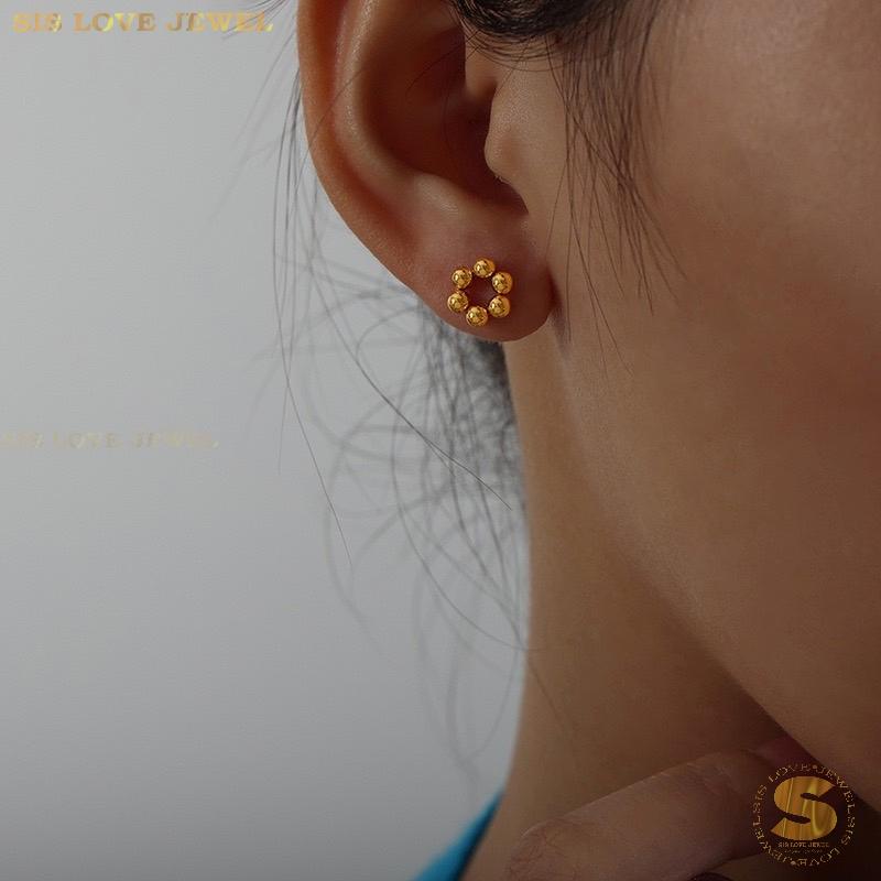Dainty Beaded Flower Studs S007
