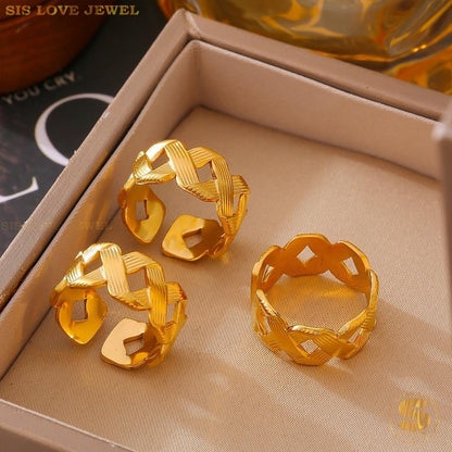 Simple Gold Plated Ring R109
