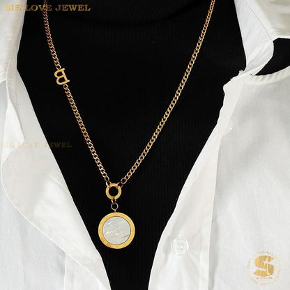 Double Roman Shell Pendant Necklace N094