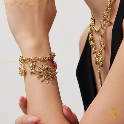 Edgy Sun Bear Charm Bracelet B265