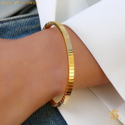Simple Minimalist Bangle H048