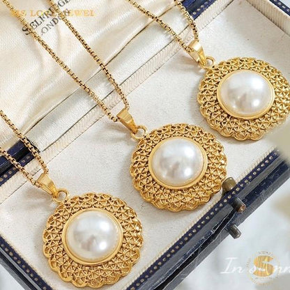 Long Pearl Pendant Necklace N092