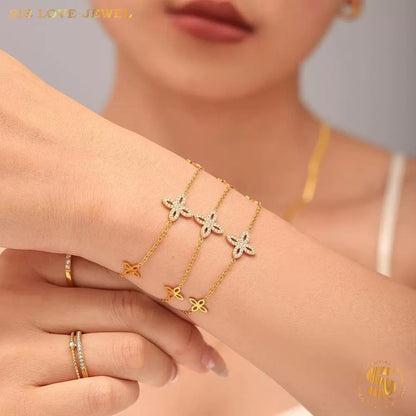 Lucky 18K Gold Clover Zircon Bracelet B242