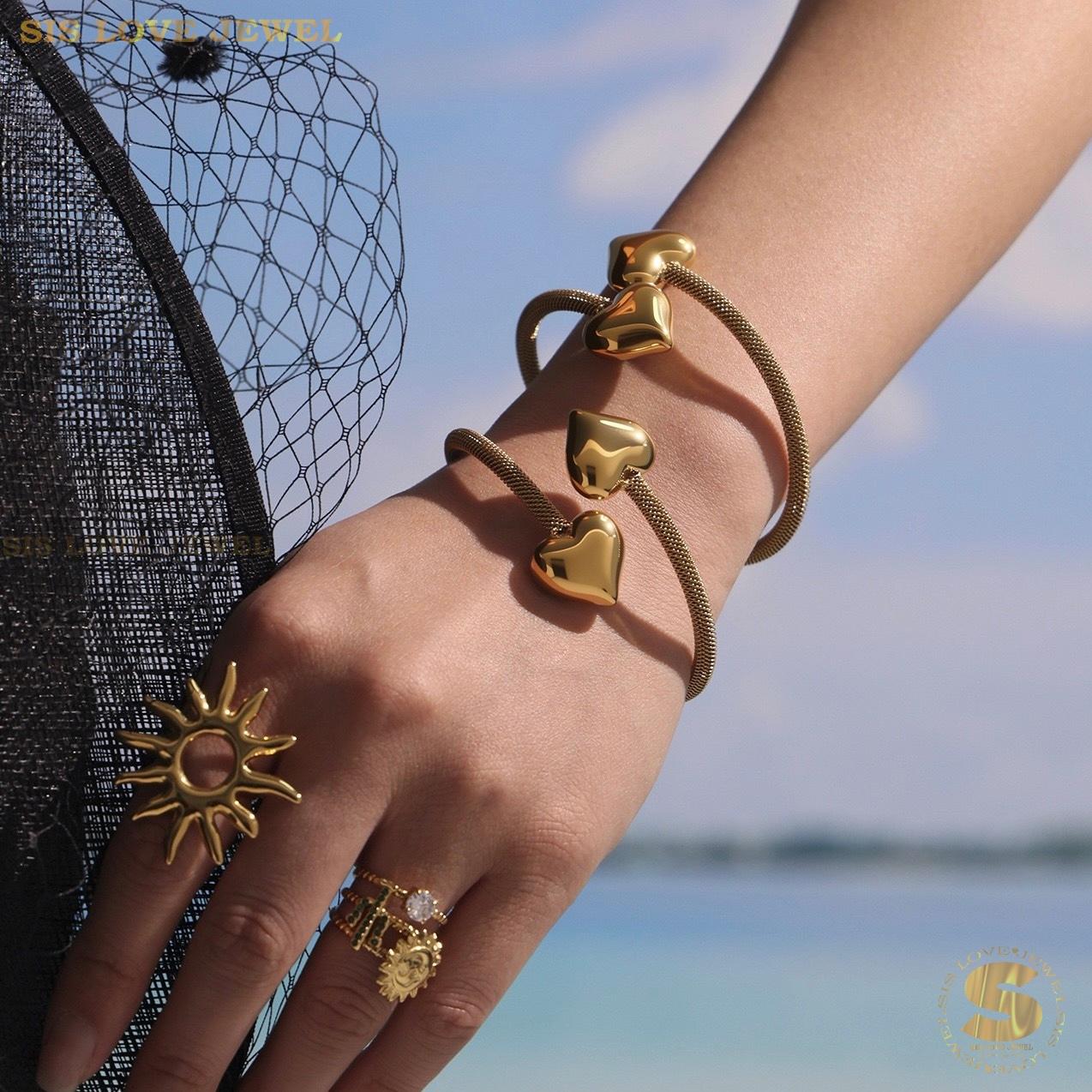 Love Adjustable Bracelet H175