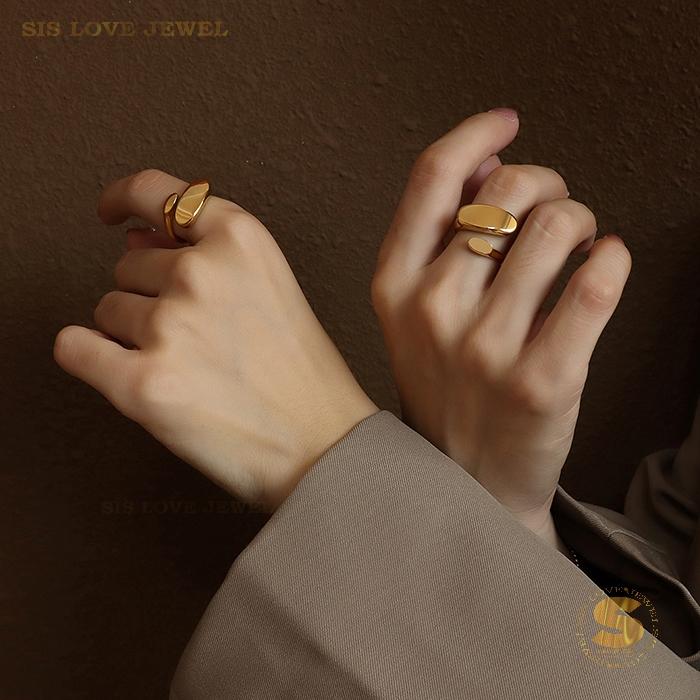 Modern Muse Adjustable Ring R009