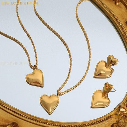 Trendy Twisted Chain Love Pendant Necklace N102