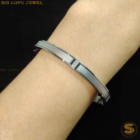 Silver Color 3 Zirconia Oval Bangle H051