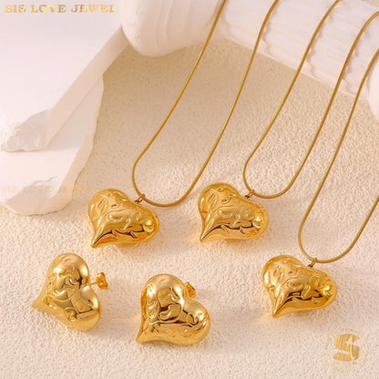 Chubby Love Pendant Necklace N115