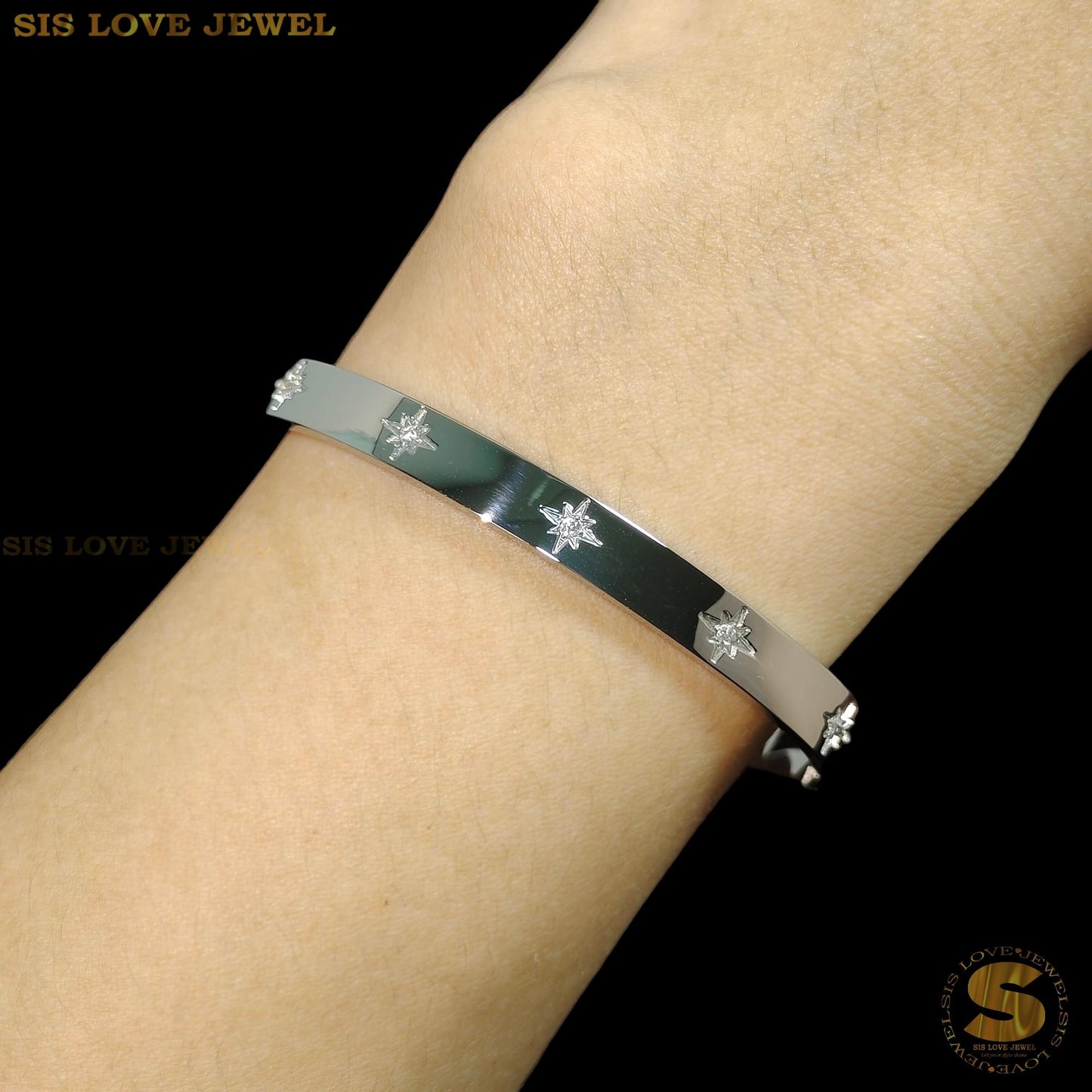 Silver Color Cubic Zirconia Star Bangle H047