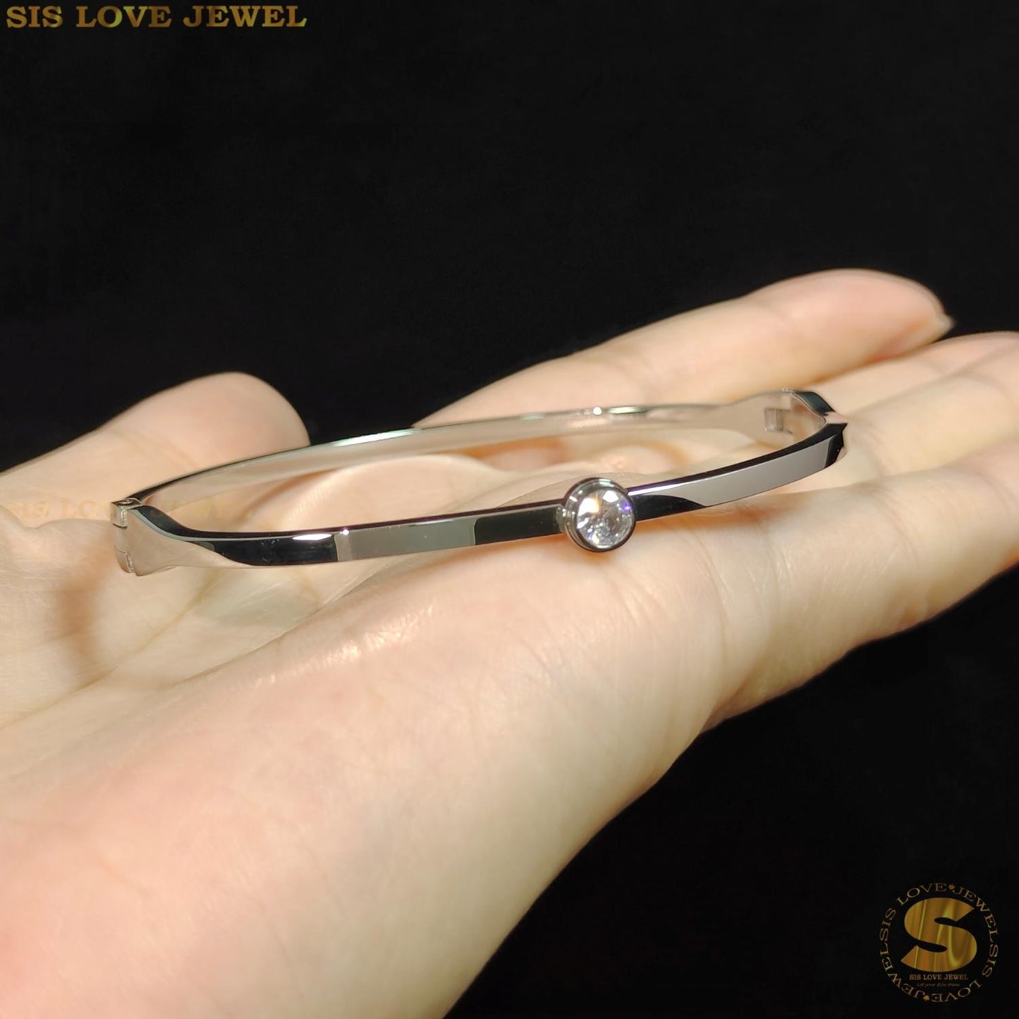 Signature Silver Bangle H094 Silver