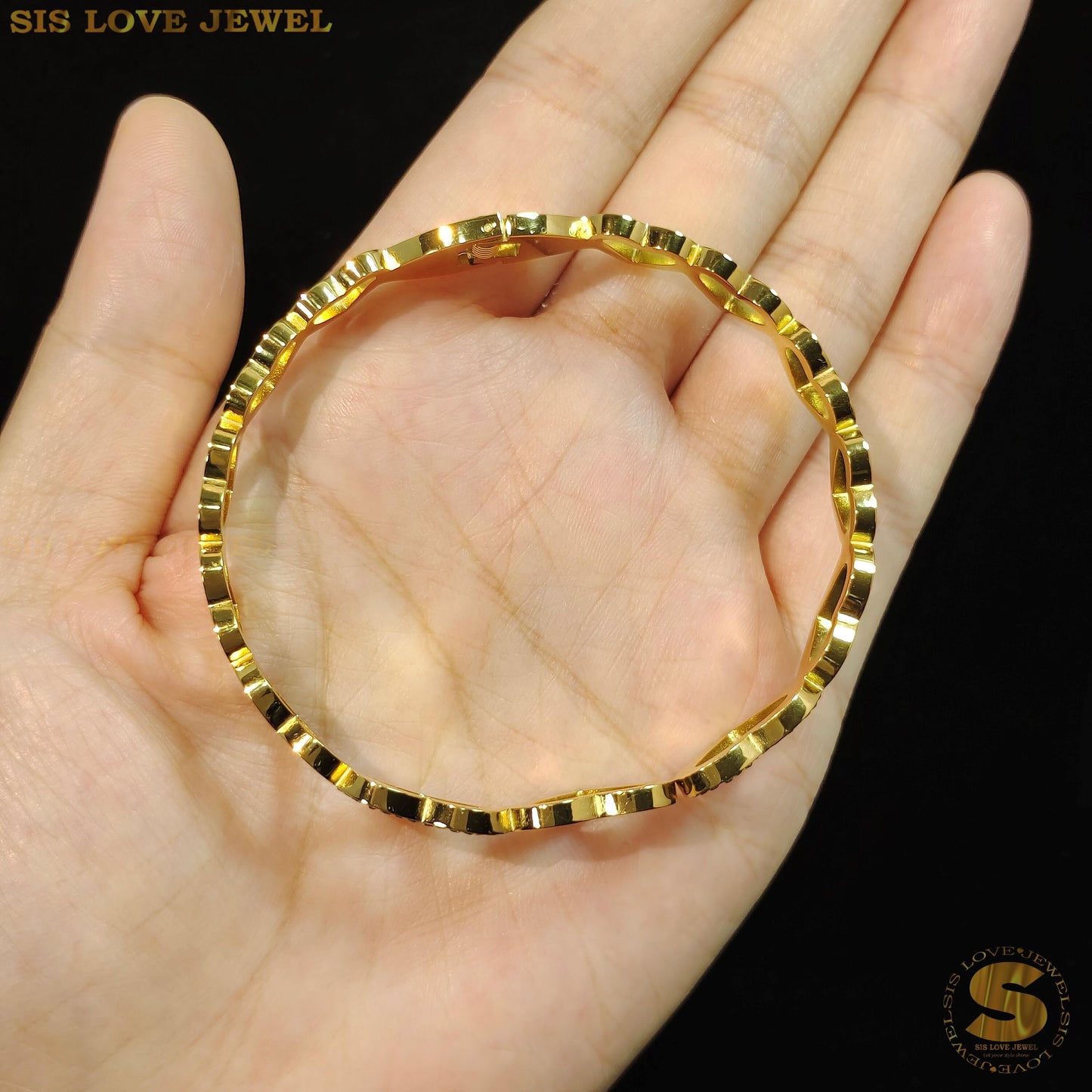 Love Oval Bangle H138