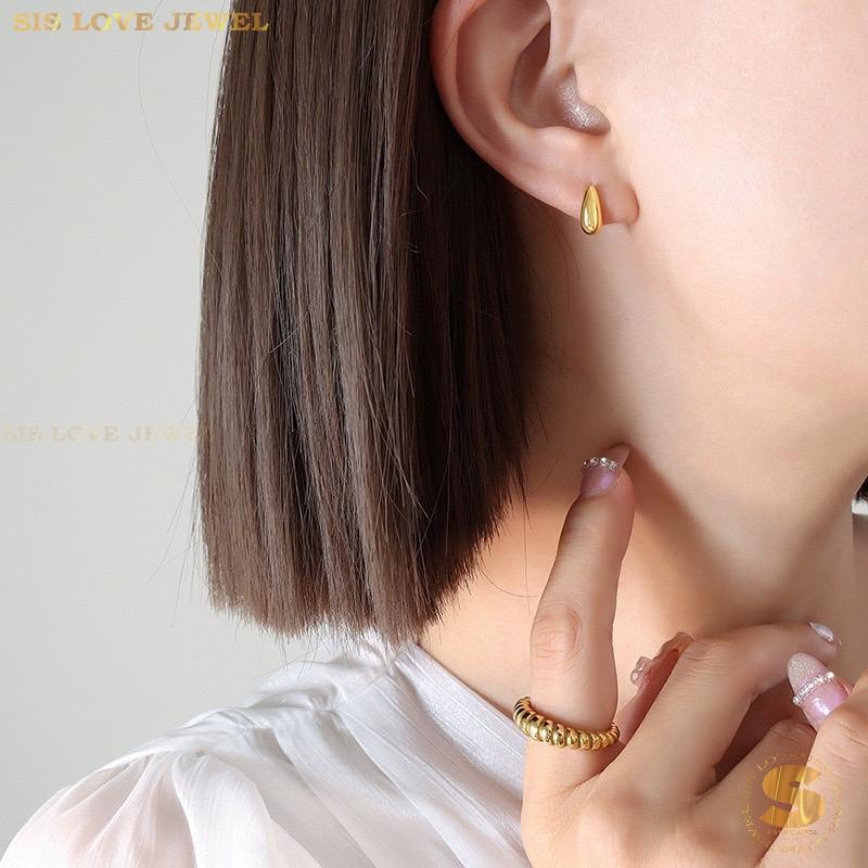 Elegant Teardrop Stud Earrings S019