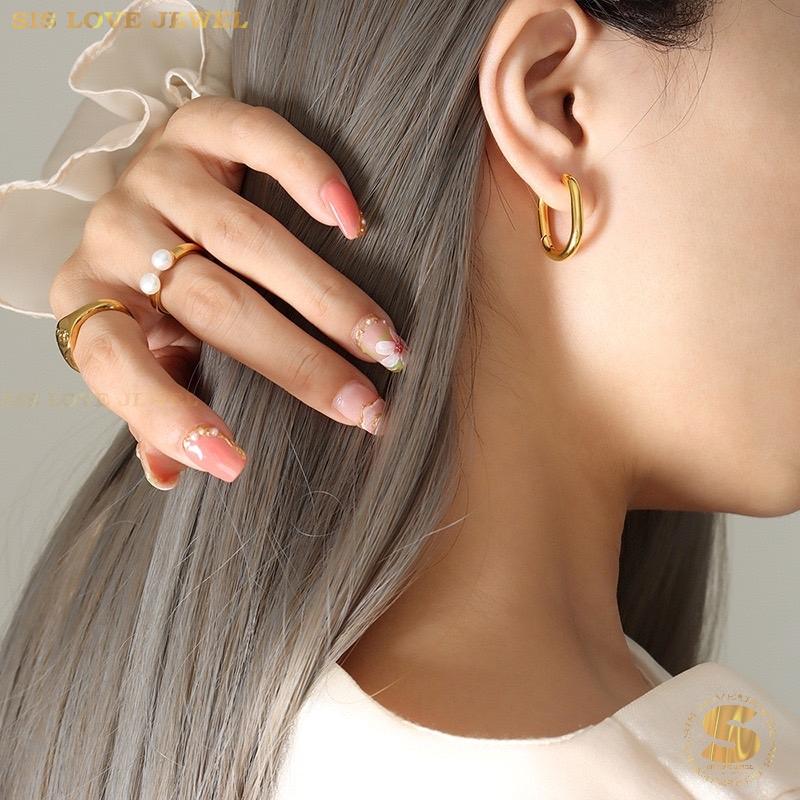 Sleek Rectangular Gold Hoops S020