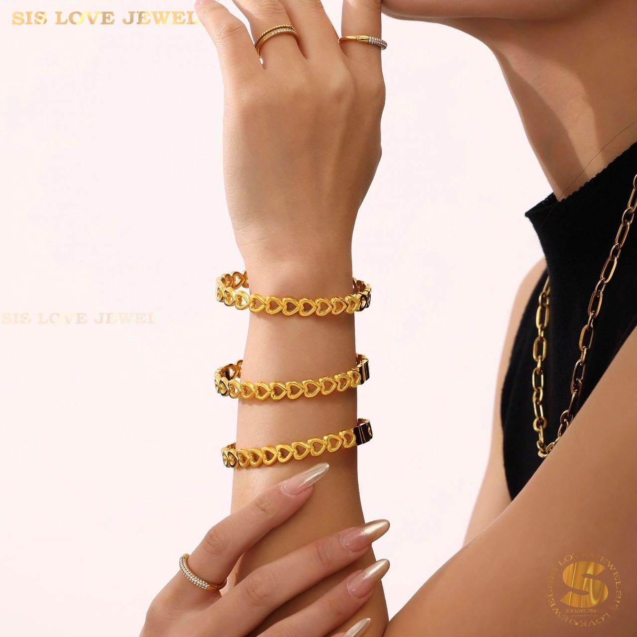 Hollow Love Bangle H162