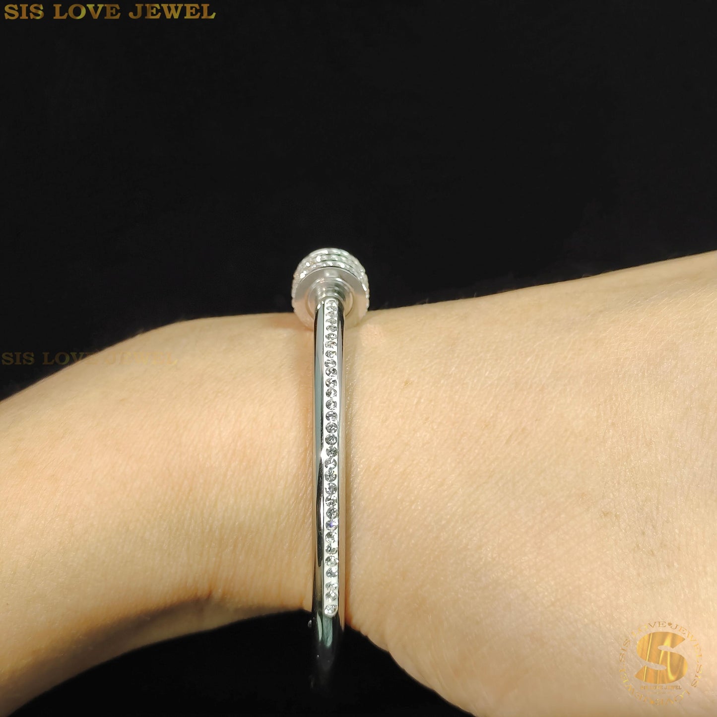 Silver Color Shiny Oval Bangle H090