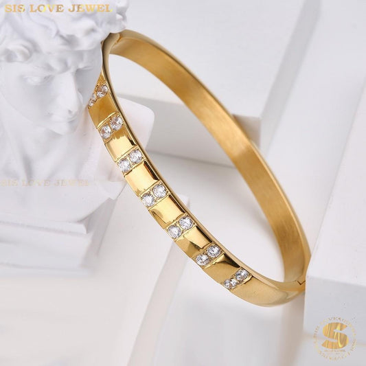 Zirconia Oval Bangle