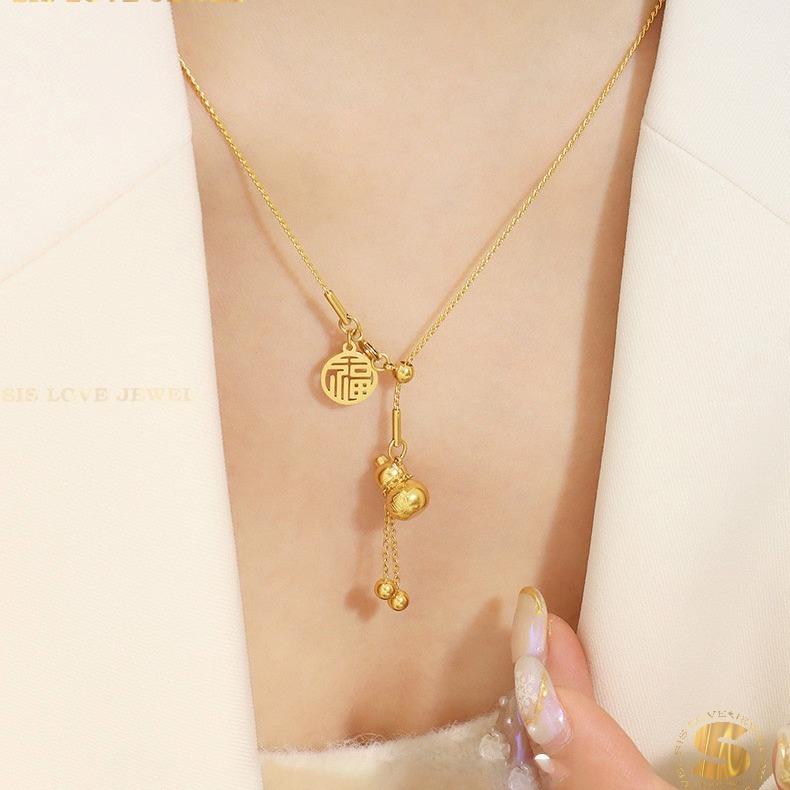 Adjustable Hulu Pendant Necklace Set