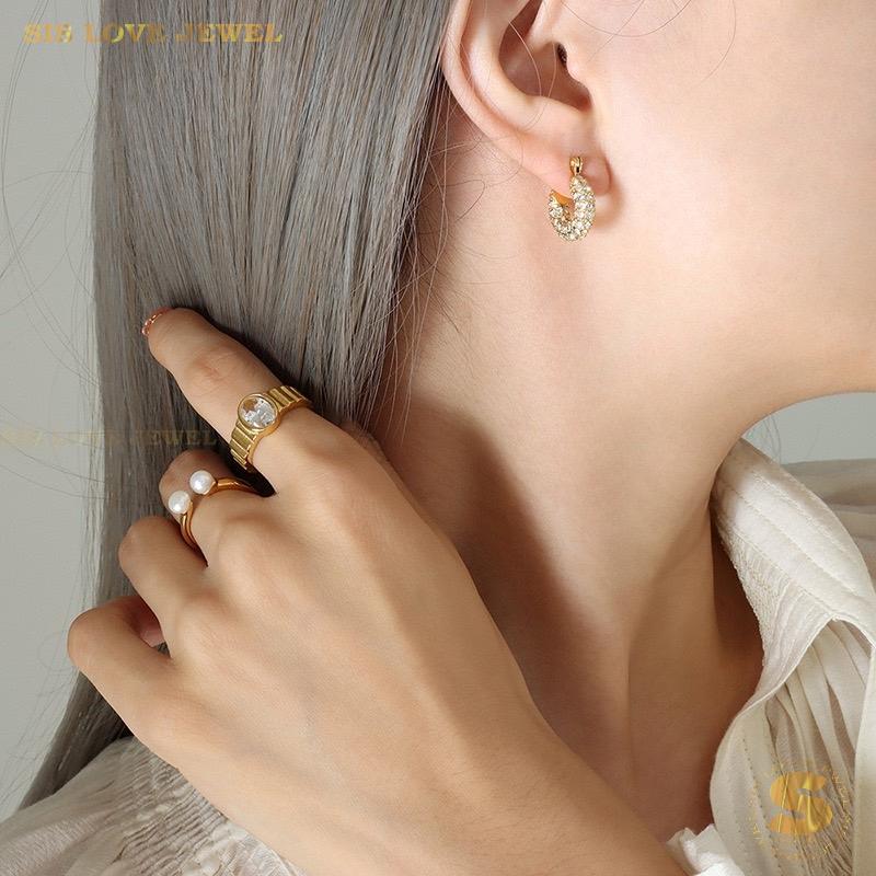 Dainty Zirconia Gold Plated Huggie Earrings S026