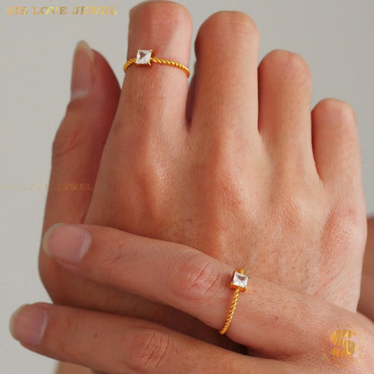 Diamond Zirconia Ring R124