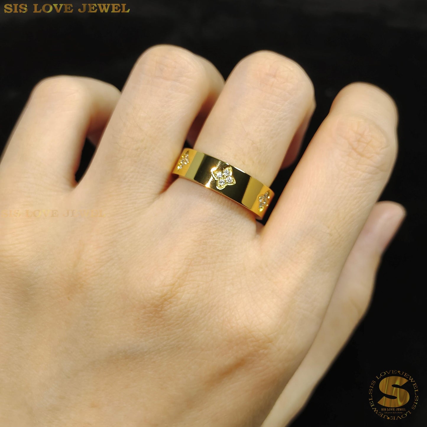 Lucky Clover Zirconia Ring R067
