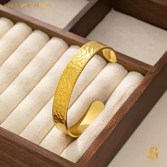 Sleek Hammered Cuff Bangle H180