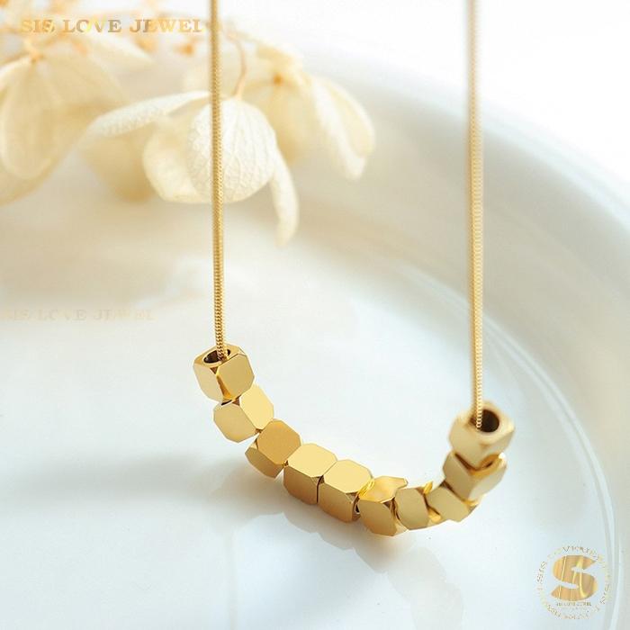 Geometric Cube Pendant Necklace N058