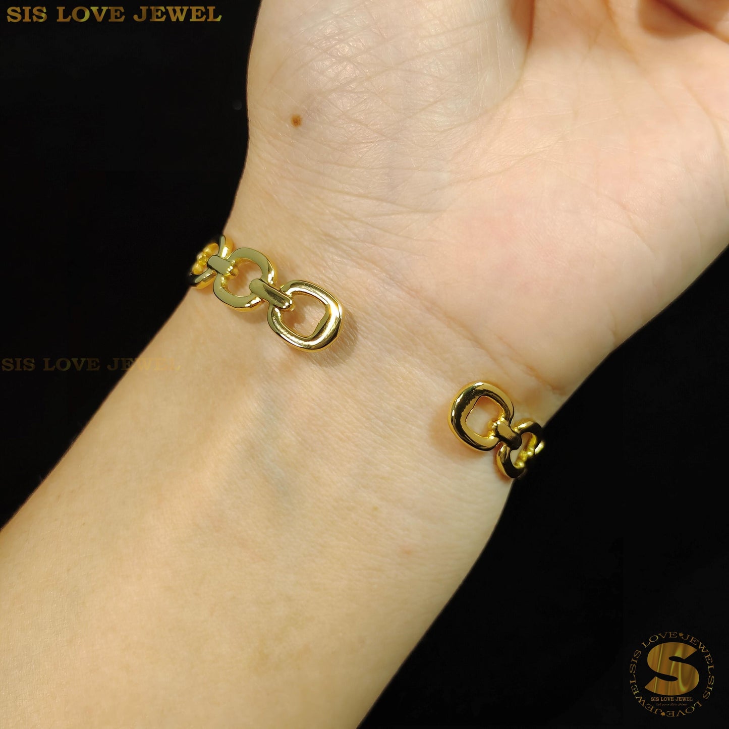 Golden Embrace Adjustable Bangle H124