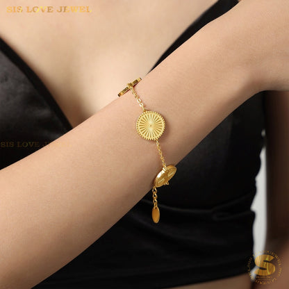 3 Disc Charm Bracelet B135