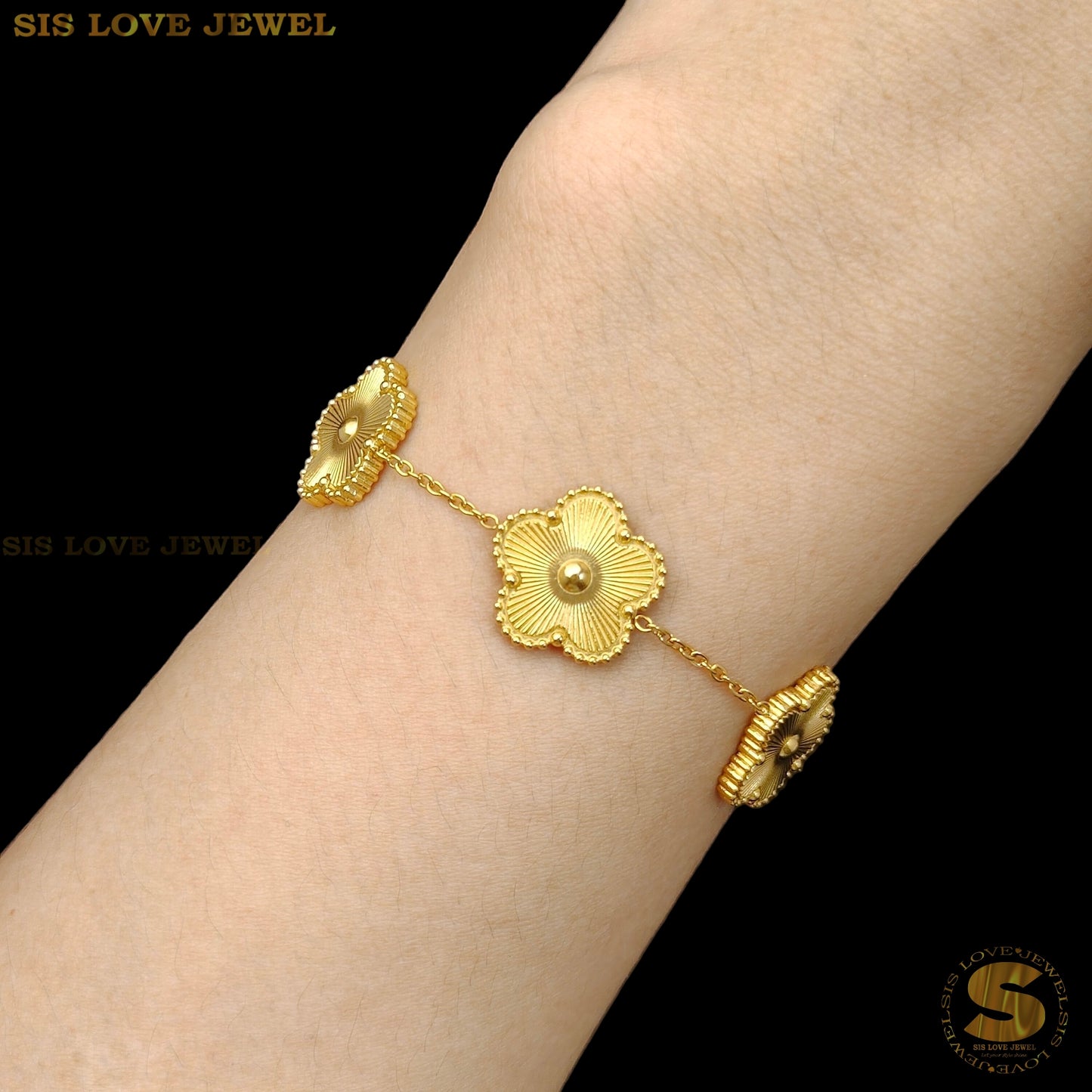 Double-Sided Flower Bracelet B186