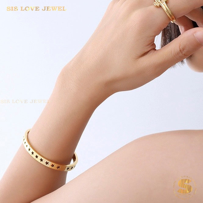 Chic Star Bangle H014