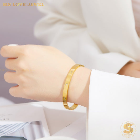 Written in the Stars Bangle H116