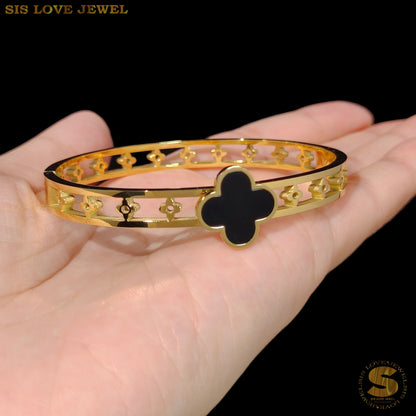 Black Clover Hollow Oval Bangle H144