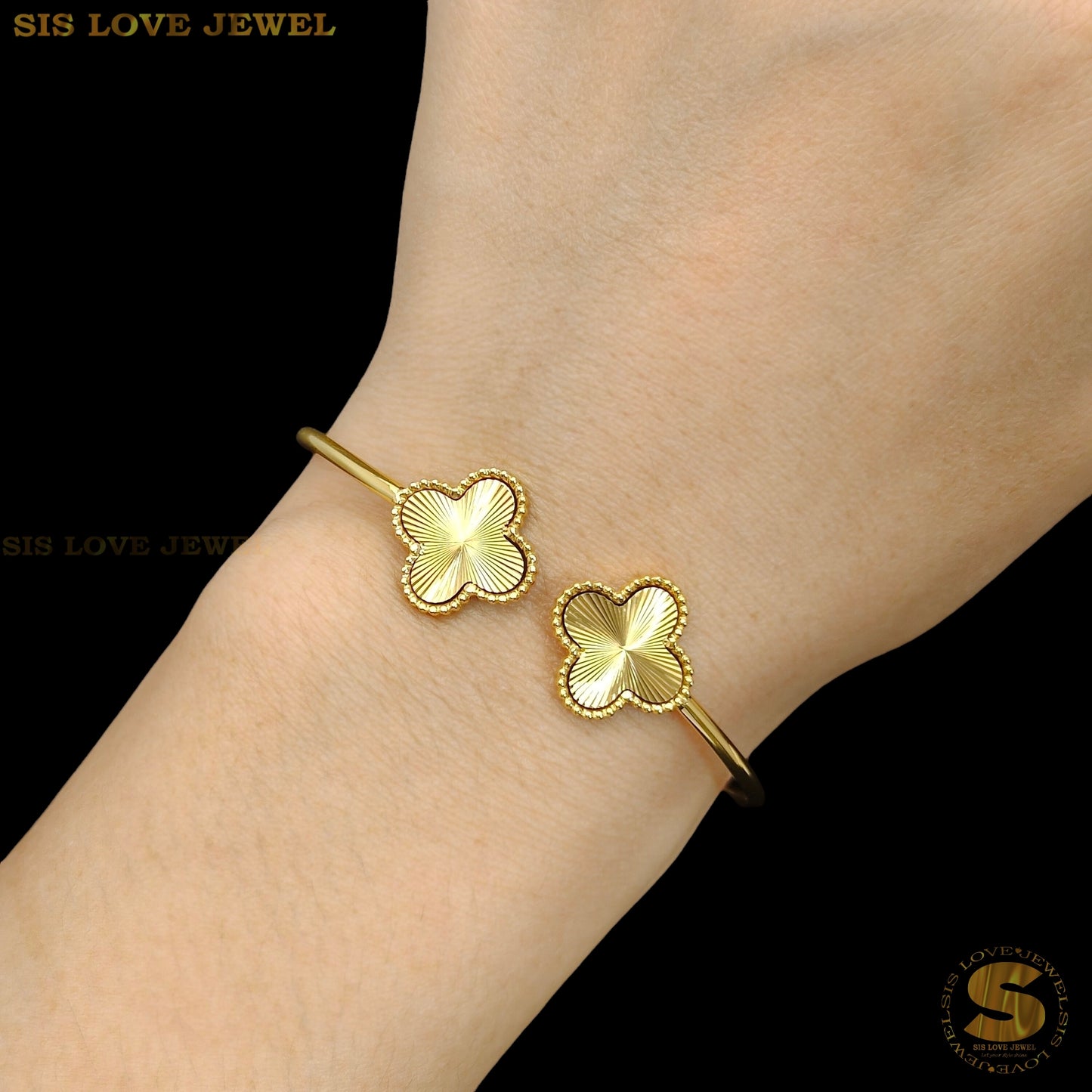 Double Clover Oval Bangle H151