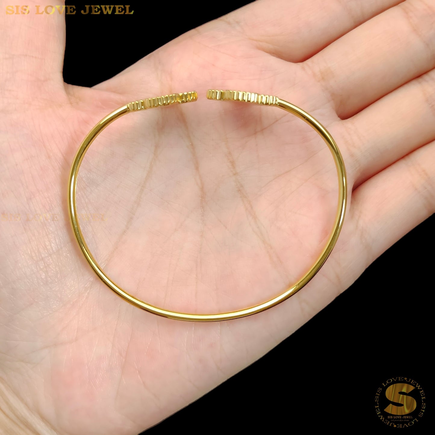 Double Clover Oval Bangle H151