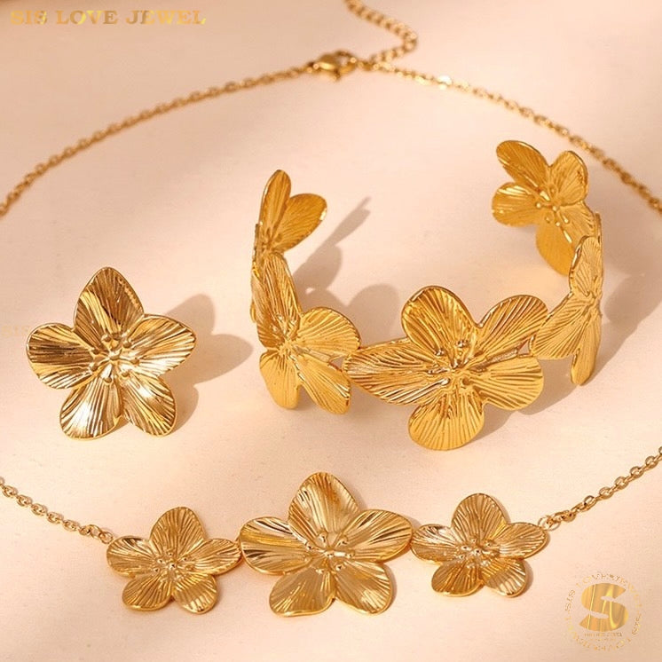Big Flower Bangle H159