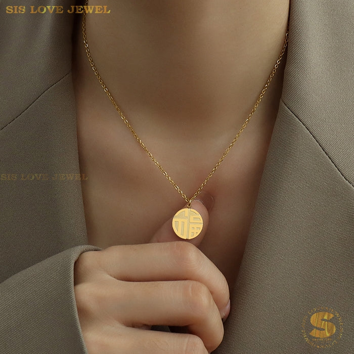 Gold Plated Fu Pendant Necklace N046